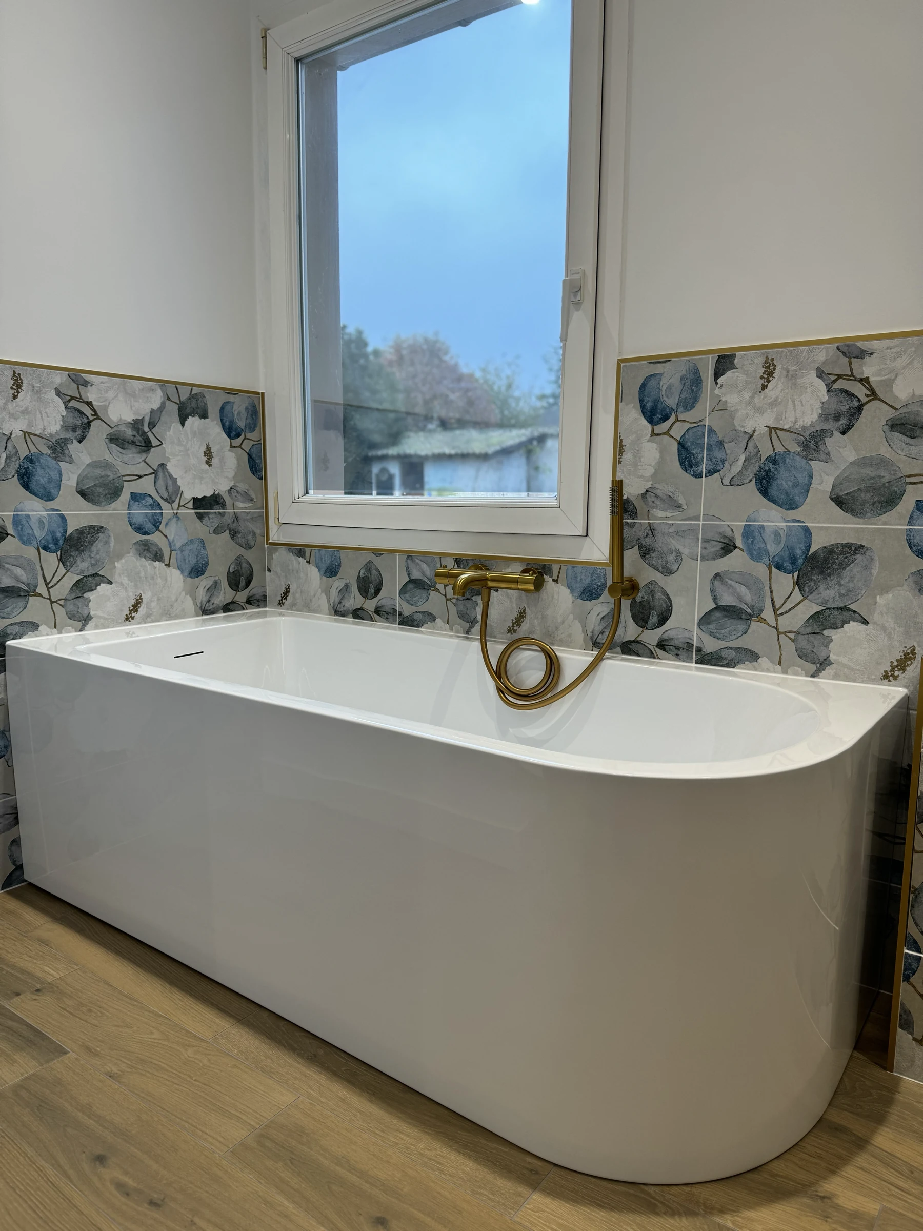 La baignoire sous la fenêtre à Meyzieu